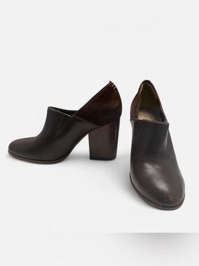 Lucca Lane “Kaison” dark brown leather ankle booties - Sz 7